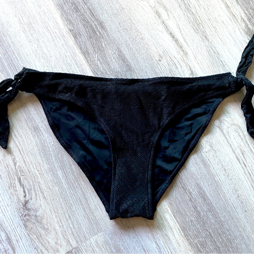 👙 H&M bikini bottom only